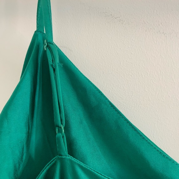 ❤️sold❤️emerald green mini cowl slip dress - Picture 6 of 6